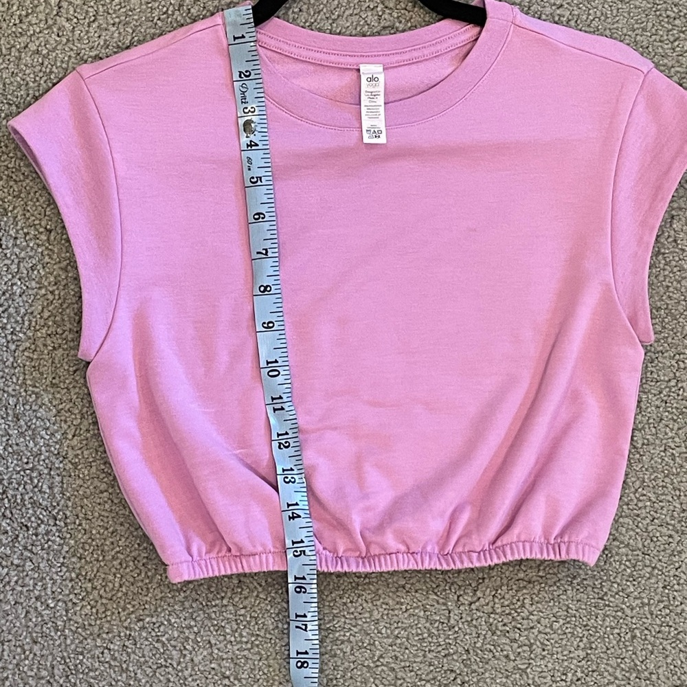 ALO YOGA Dreamy Crop Top Short Sleeve, Purple-ish/Pink 💜🩷 Size XS - Picture 7 of 8